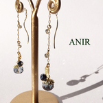 木の実のアメリカンピアス/ネイビー・葉っぱモチーフ