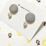 ストライプくるみボタンとパールのピアス