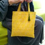 ミモザのおでかけ刺繍ミニバッグ