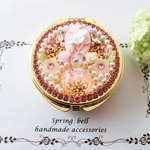   ちょい大きめ♪ミラー付きピルケース Sping pink gardenⅡ ゴールド　レジン