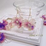 揺れる花びら＊フープピアス／イヤリング
