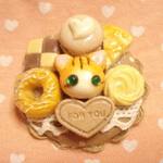 にゃんこのしっぽ○スイーツデコ○デコ缶バッジ３