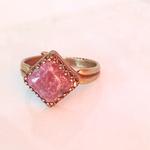 再販・シックな色合い・・ロードナイトのスクエアring（アンティークゴールド）