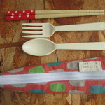 三角のカトラリーケース　北欧　幾何学　園児　ピンク　水色 友布  