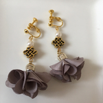 フリルタッセルイヤリング