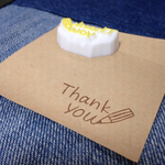 鉛筆で書いた“thank you”はんこ