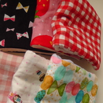 ありがとうSALE★ハーフガーゼハンカチ６枚♪レトロおんなのこ*あか
