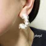 樹脂ピアス cotton pearl*ribbon (ネイビー)