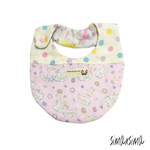 6重ガーゼのまんまるスタイ　スワンとメルヘンサーカス