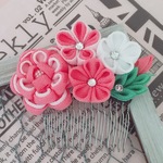 つまみ細工、🌺桃色牡丹と小華🌺