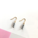 グレー チェコビーズ ピアス