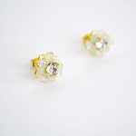 若草色のピアス（イヤリング）
