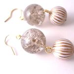 クラックスモーキクォーツとしましまボールのピアス