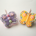 ちょうちょのブローチ(パープルorイエロー)