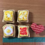 パン柄クッション 無地茶色