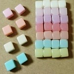アクセサリー作成等のキューブビーズでーす(^3^)/♪