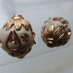 2個　グルーデコビーズ　カフェラテゴールド　約22mm×18mm程度　ＭＺ65-4