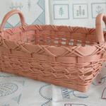 ＜エコクラフト＞透かし編みのテーブルバスケット（すもも色）