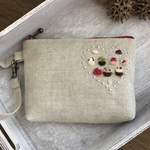 カップケーキ &ケーキ 刺繍ポーチ