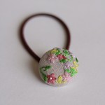 【kaerusany様専用ページ】花いっぱい＊手刺繍ヘアゴム