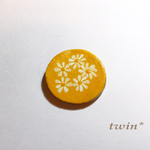 お花のブローチ*（黄色）