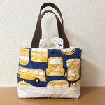クラシックなスクールバス柄☆ランチバッグ