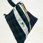 △カエルがかわいい三角ポーチ△ ①