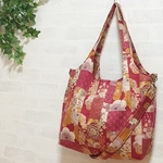 くったりバッグ（2way)　和の花々のパッチワーク調　マザーズバッグにも