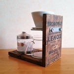 エイジング加工　アイアンとステンシルのコーヒードリップスタンド