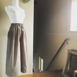 フレンチコーデュロイのワイドパンツ カーキ