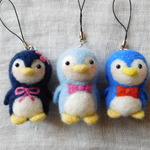 再び・羊毛フェルトのペンギンストラップ