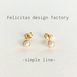 14kgf：小さな baroque pearlのピアス
