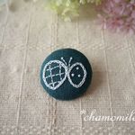 北欧風ちょうちょ刺繍ブローチ（青緑）