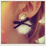 Mink Ball ピアス（ホワイト）