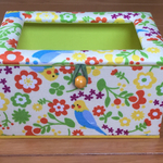 217)【送料込】ポケットティッシュボックス(インコと花)
