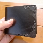 二つ折り財布　ブラック