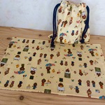 🚌🌈★クマ。幼稚園バス（リバーシブル）🏖🐻ランチョンマットとコップ袋