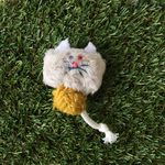 毛糸で遊びすぎた猫ブローチ