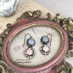花のワルツ ブルーオパール×ローズオパール　揺れるビジューピアス・イヤリング