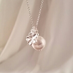 桜♪コットンパール ネックレス。レディース ハンドメイド。桜咲くネックレス。