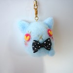 SALE　たまごねこさん　水色　羊毛フェルト　ｽﾄﾗｯﾌﾟ　ﾊﾞｯｸﾞﾁｬｰﾑ
