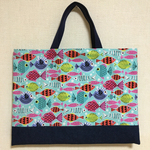 おさかなさん柄のレッスンバッグ