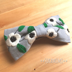 花の刺繍バレッタ