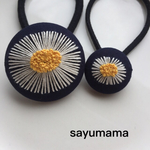 ♡親子でお揃い♡刺繍くるみボタンのヘアゴム