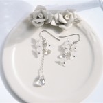 Sale! 白いベルフラワー＊ピアス