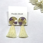 2way 春色 ドライフラワーとタッセルのピアス/イヤリングpurple