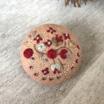 北欧の憧れ 刺繍ブローチ