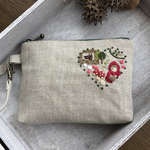 メルヘン赤ずきん 刺繍ポーチ