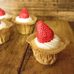 ２個セット　小さなカップケーキのマグネット♪