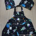 ♡再販×３♡　●定形外送料無料●　子供エプロン　男の子用　100～110サイズ　宇宙柄　三角巾　２点セット　♥おまけの巾着付き♥